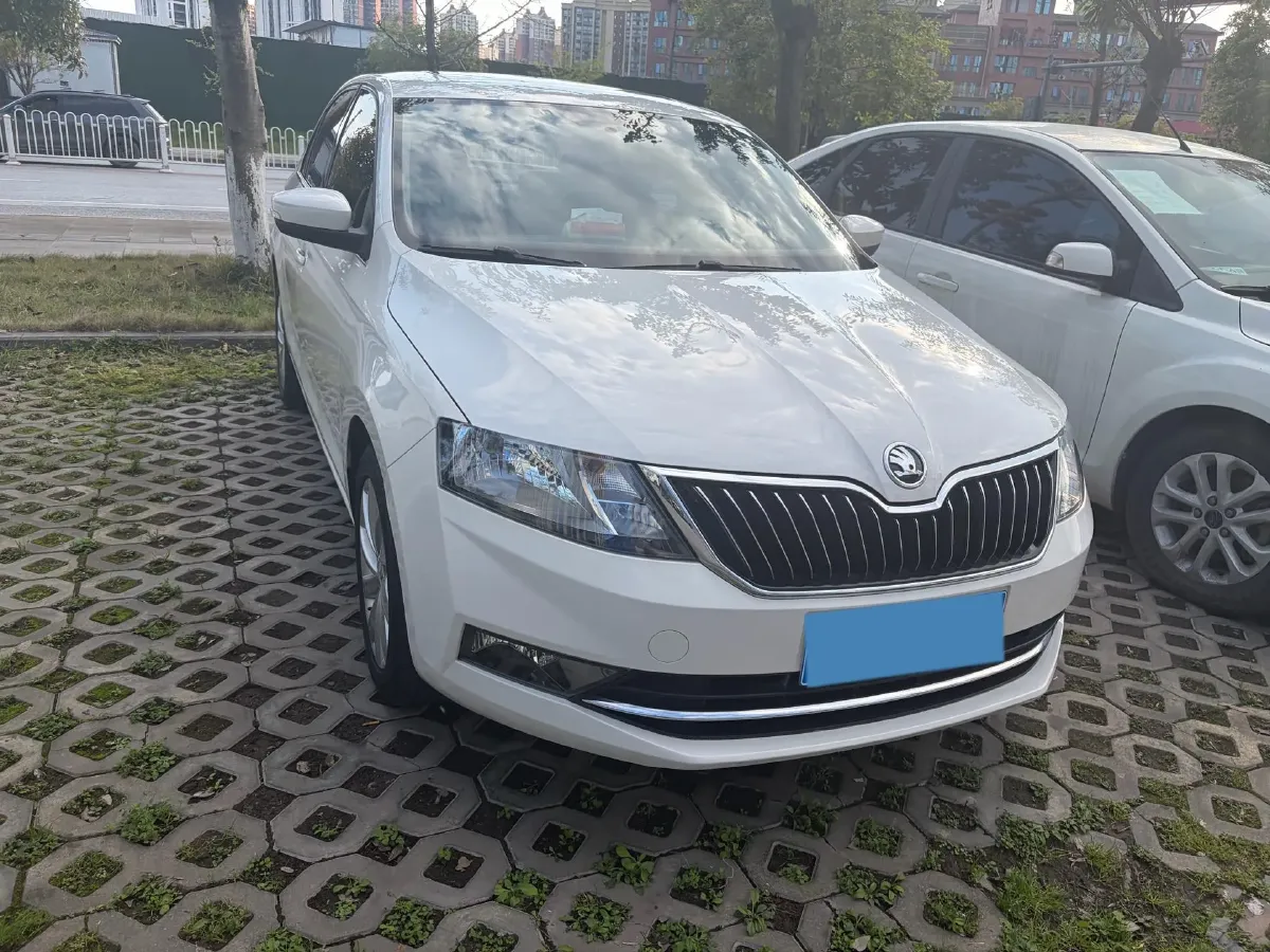 2018 Skoda Rapid 1.6L 110HP L4 5MT,autocango,china used car exporter,china ev exporter,chinese used car exporter,chinese used ev exporter