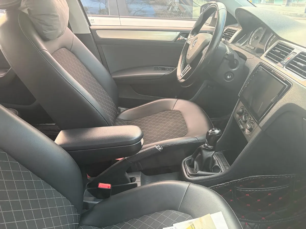 2018 Skoda Rapid 1.6L 110HP L4 5MT,autocango,china used car exporter,china ev exporter,chinese used car exporter,chinese used ev exporter