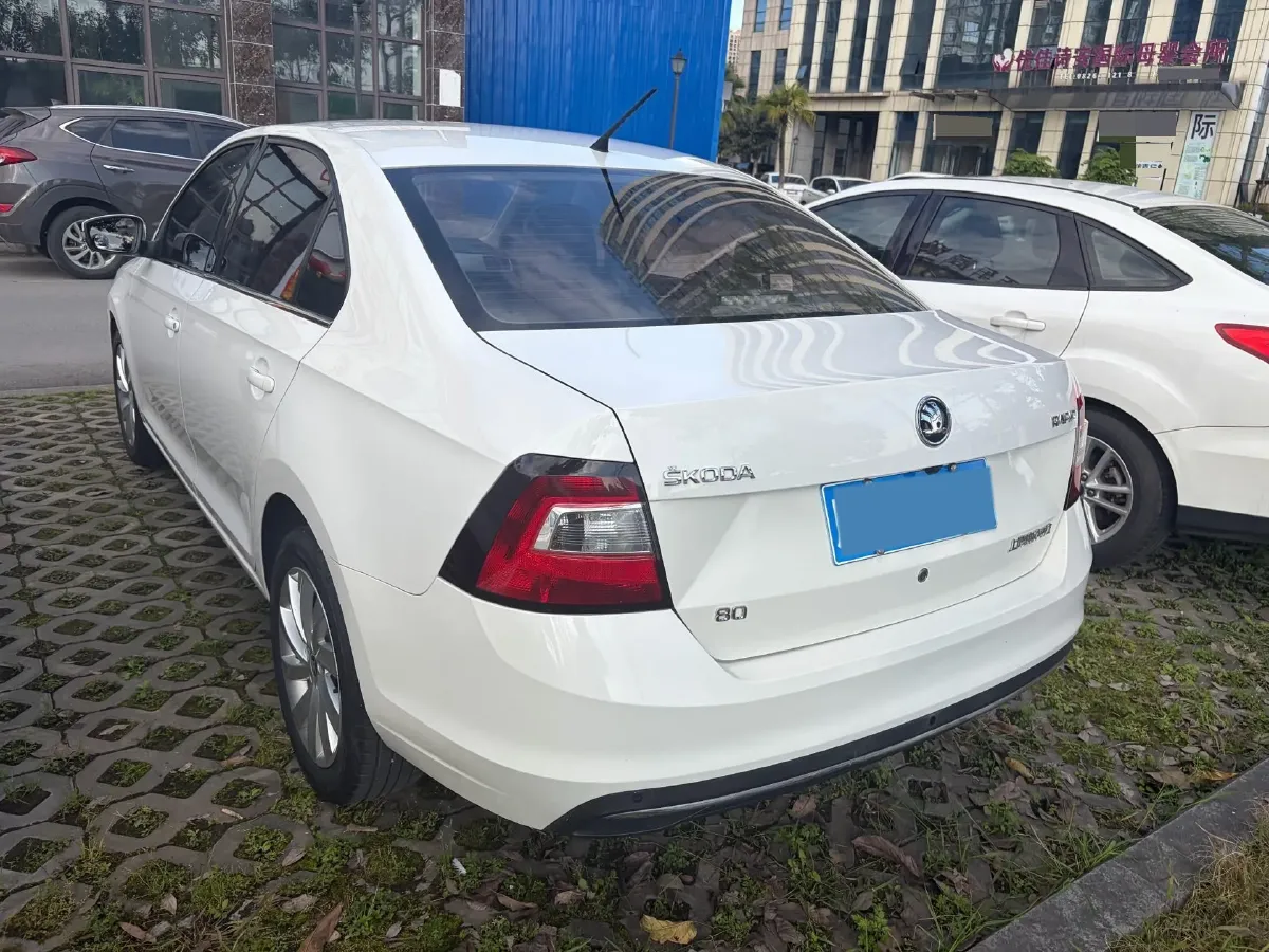 2018 Skoda Rapid 1.6L 110HP L4 5MT,autocango,china used car exporter,china ev exporter,chinese used car exporter,chinese used ev exporter