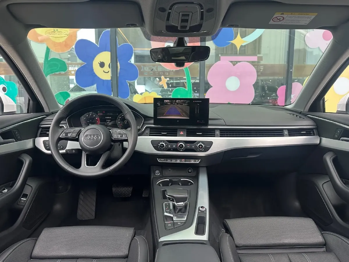 2020 Audi A4L 2.0T 190HP L4 7DCT,autocango,china used car exporter,china ev exporter,chinese used car exporter,chinese used ev exporter