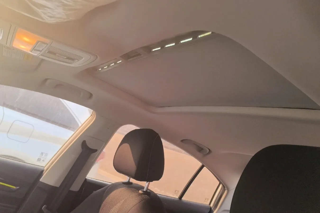 2021 Roewe i5 1.5L 120HP L4 CVT,autocango,china used car exporter,china ev exporter,chinese used car exporter,chinese used ev exporter