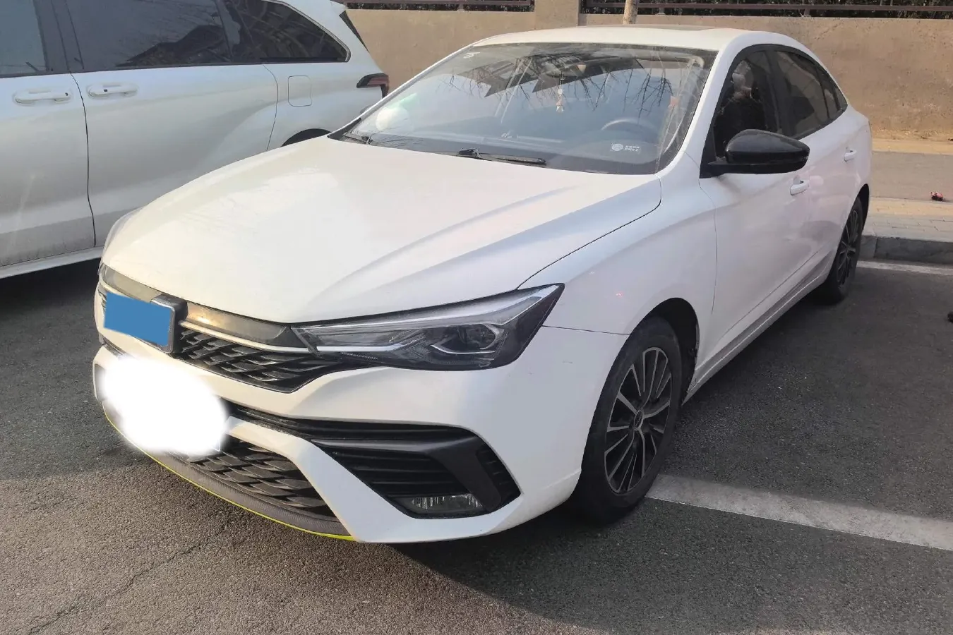 2021 Roewe i5 1.5L 120HP L4 CVT,autocango,china used car exporter,china ev exporter,chinese used car exporter,chinese used ev exporter
