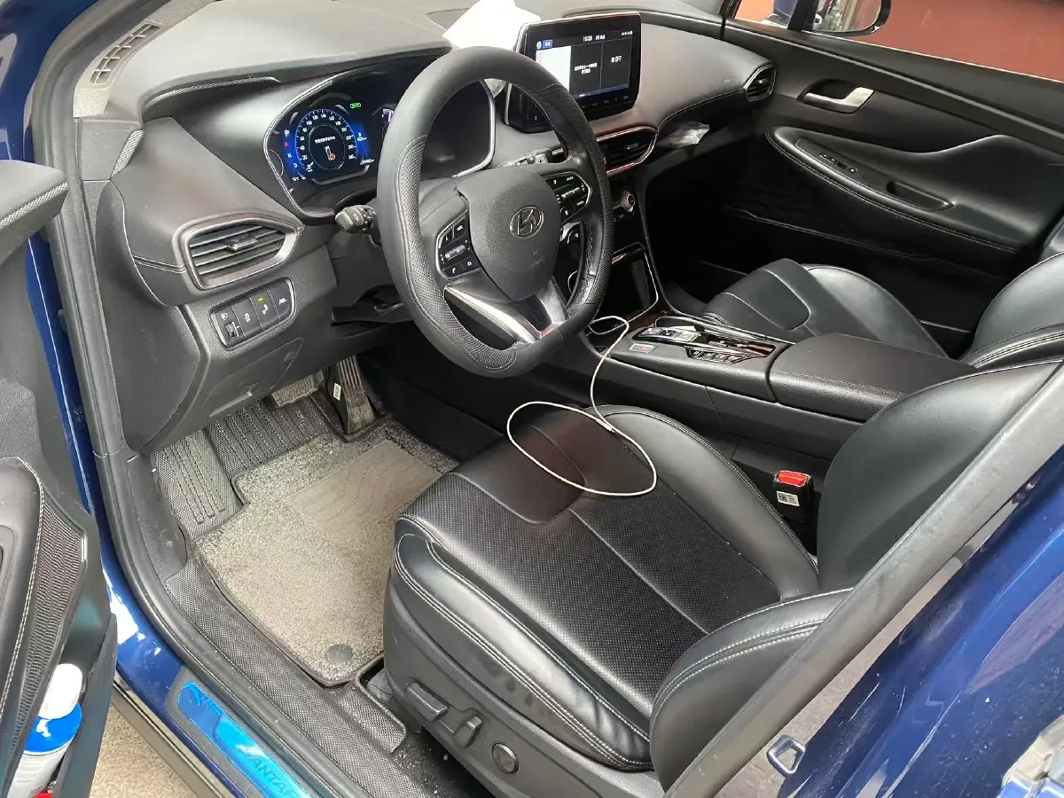 2021 Hyundai Custo 2.0T 236HP L4 8AT,autocango,china used car exporter,china ev exporter,chinese used car exporter,chinese used ev exporter