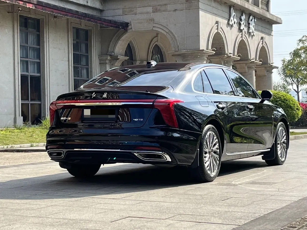 2023 HongQi H5 2.0T 224HP L4 8AT,autocango,china used car exporter,china ev exporter,chinese used car exporter,chinese used ev exporter