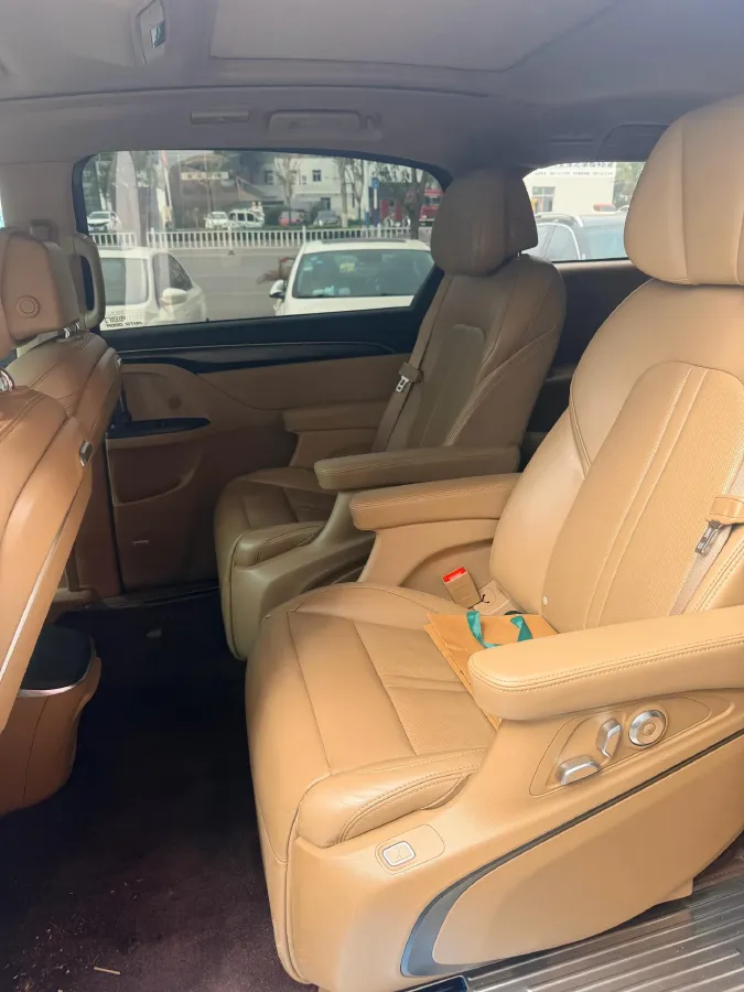 2020 Buick GL8 2.0T 237HP L4 9AT,autocango,china used car exporter,china ev exporter,chinese used car exporter,chinese used ev exporter