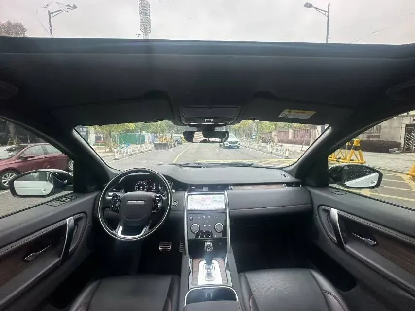 2021 Land Rover Discovery Sport 2.0T 249HP L4 9AT,autocango,china used car exporter,china ev exporter,chinese used car exporter,chinese used ev exporter