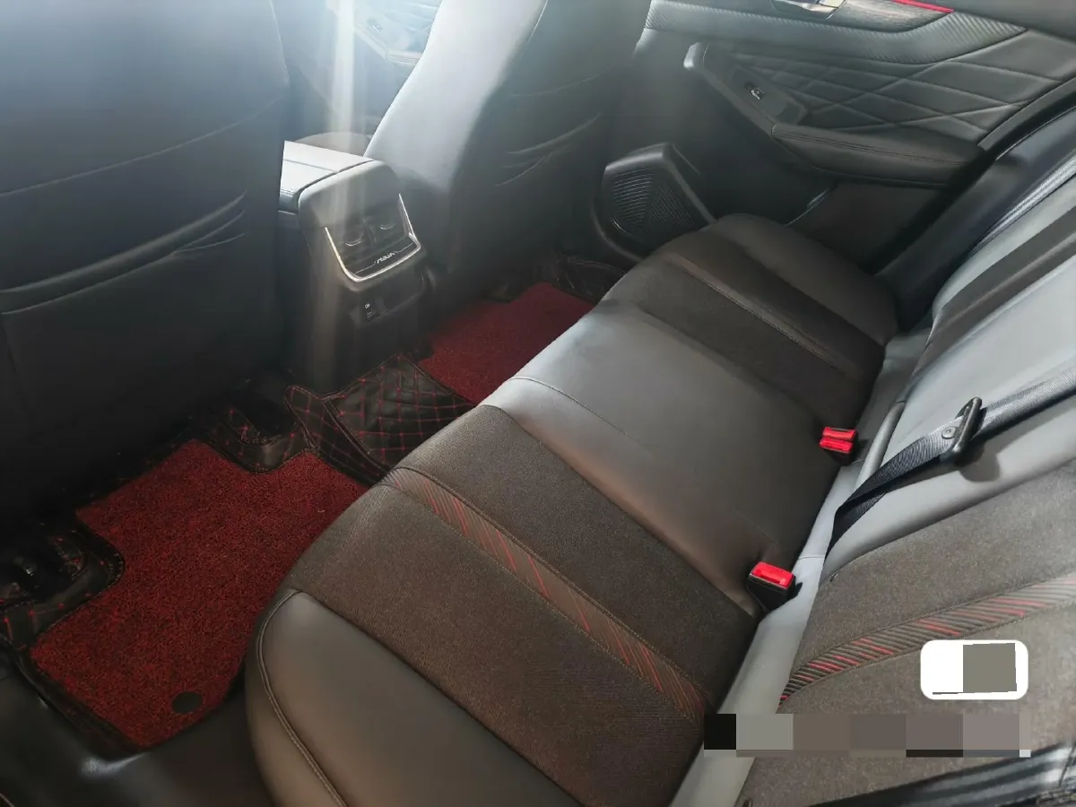 2021 DongFeng Aeolus YiXuan MAX 1.5T 190HP L4 7DCT,autocango,china used car exporter,china ev exporter,chinese used car exporter,chinese used ev exporter