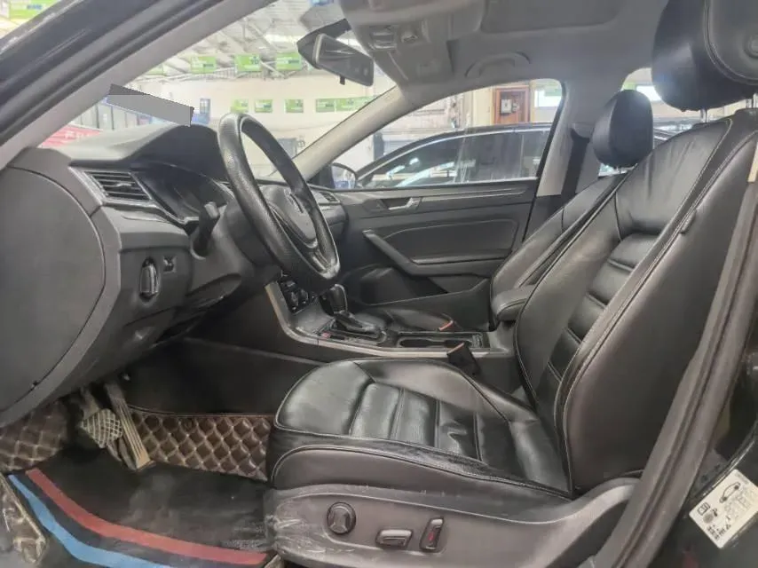 2017 Volkswagen Passat 1.8T 180HP L4 7DCT,autocango,china used car exporter,china ev exporter,chinese used car exporter,chinese used ev exporter