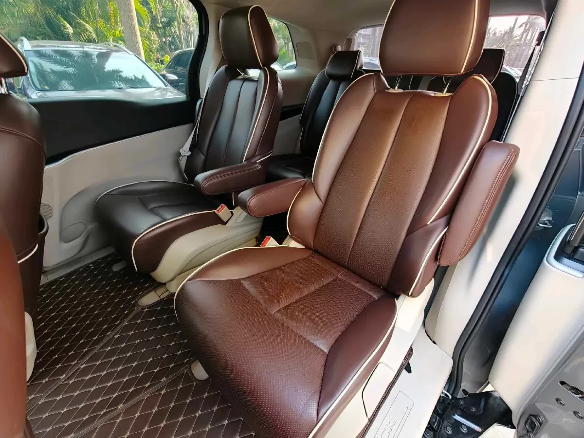 2021 Buick GL8 2.0T 237HP L4 9AT,autocango,china used car exporter,china ev exporter,chinese used car exporter,chinese used ev exporter