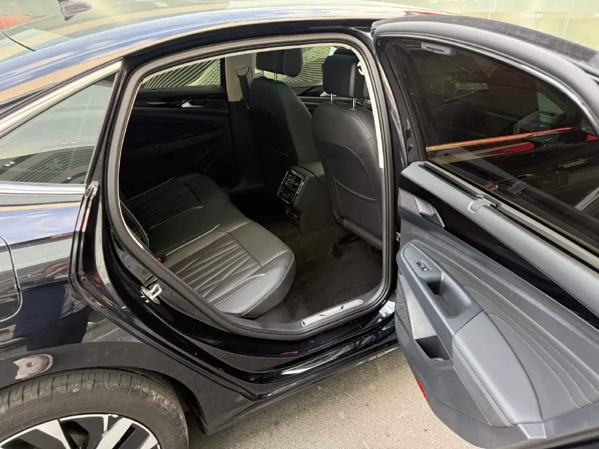 2022 Tesla Model 3 BEV 60KWH,autocango,china used car exporter,china ev exporter,chinese used car exporter,chinese used ev exporter