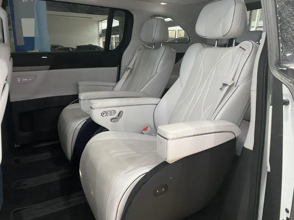 2024 Xpeng X9 BEV 101.5KWH,autocango,china used car exporter,china ev exporter,chinese used car exporter,chinese used ev exporter