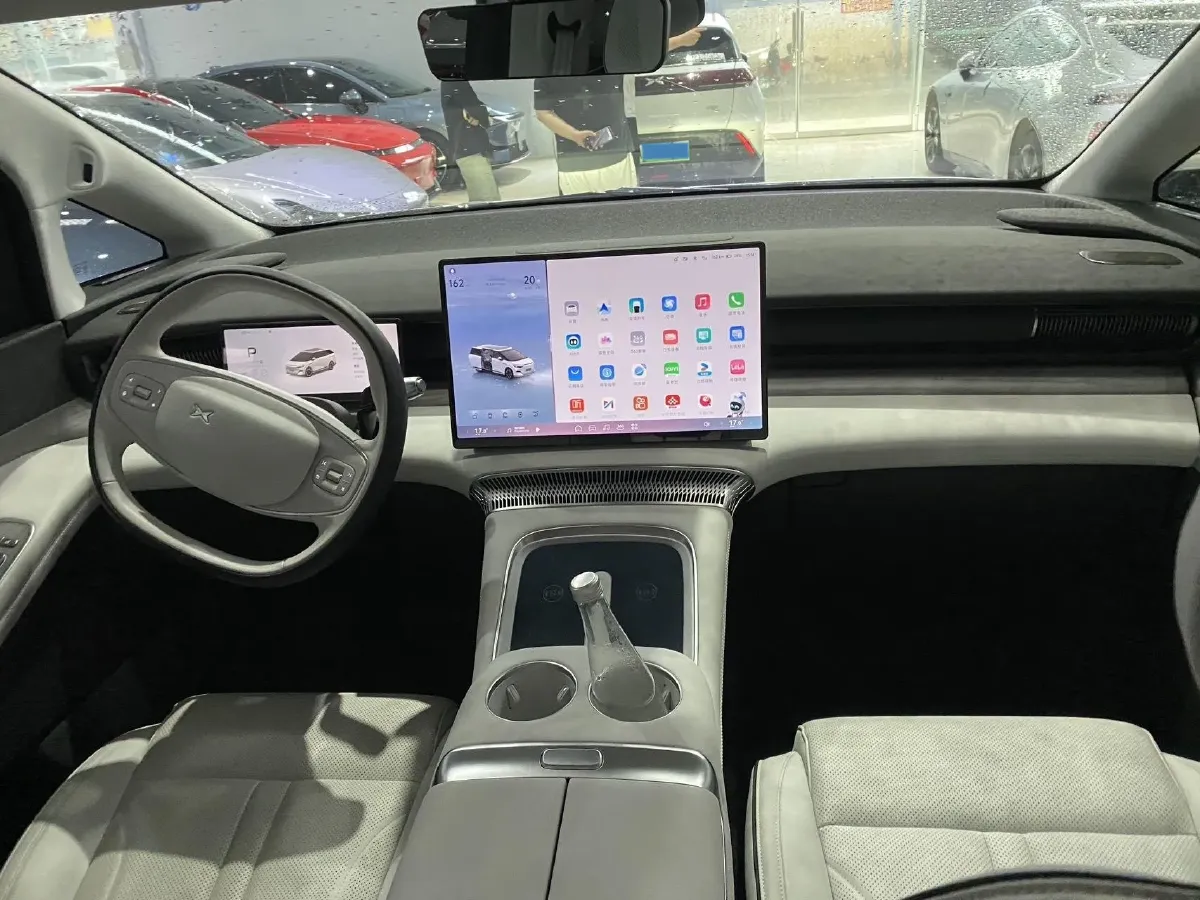 2024 Xpeng X9 BEV 101.5KWH,autocango,china used car exporter,china ev exporter,chinese used car exporter,chinese used ev exporter