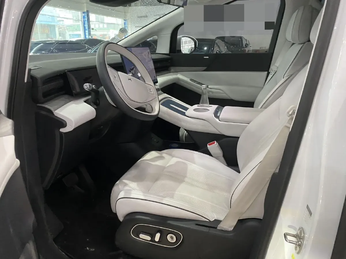 2024 Xpeng X9 BEV 101.5KWH,autocango,china used car exporter,china ev exporter,chinese used car exporter,chinese used ev exporter