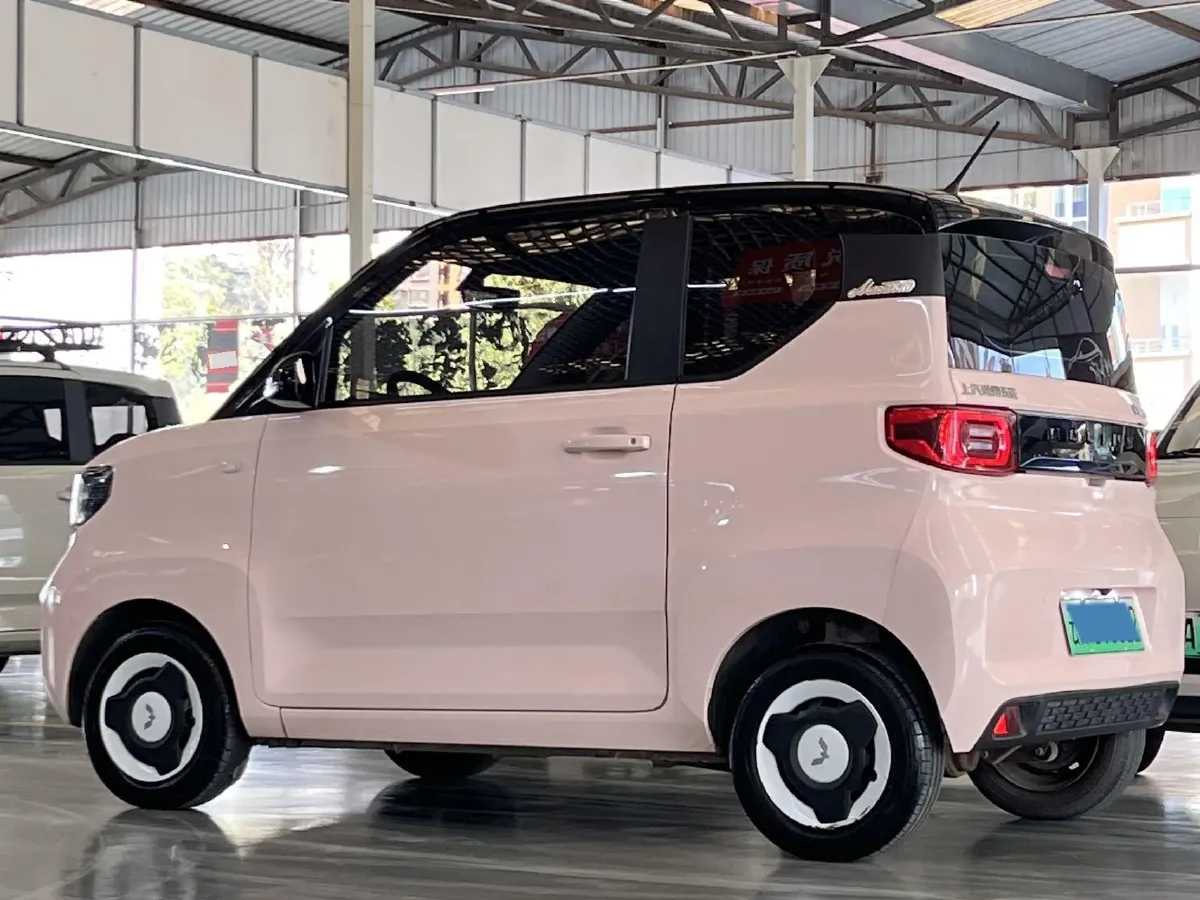 2022 WuLing HongGuang MINI EV BEV 9KWH,autocango,china used car exporter,china ev exporter,chinese used car exporter,chinese used ev exporter