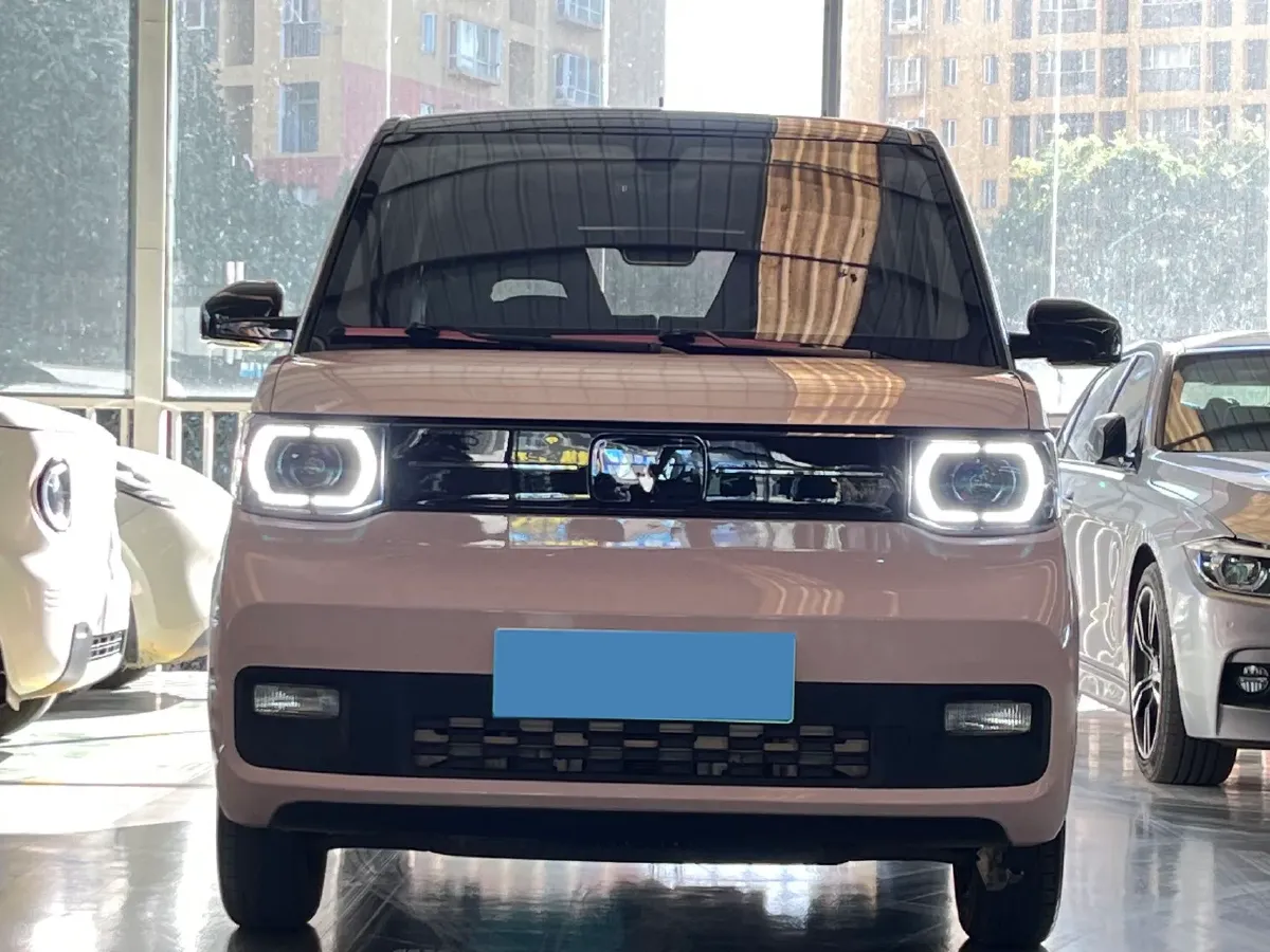 2022 WuLing HongGuang MINI EV BEV 9KWH,autocango,china used car exporter,china ev exporter,chinese used car exporter,chinese used ev exporter
