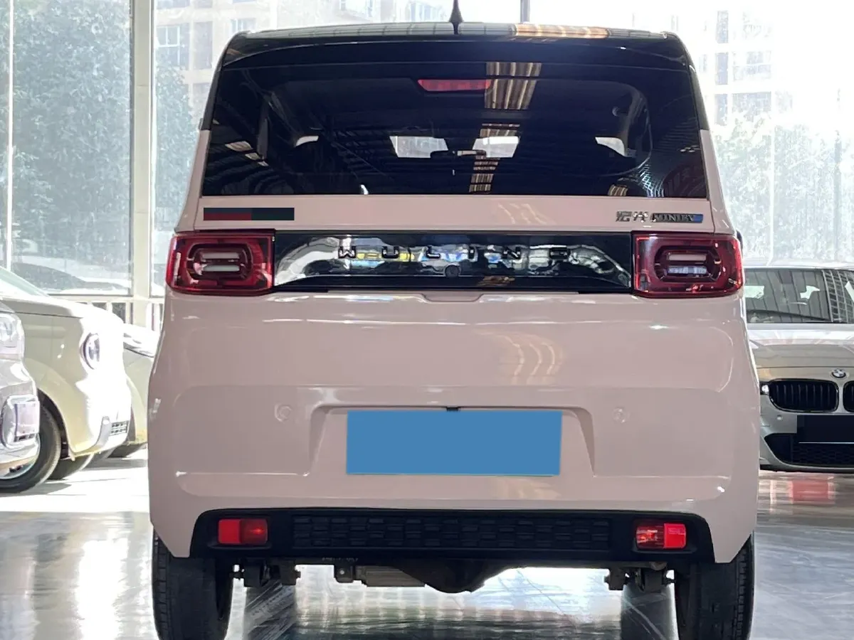 2022 WuLing HongGuang MINI EV BEV 9KWH,autocango,china used car exporter,china ev exporter,chinese used car exporter,chinese used ev exporter