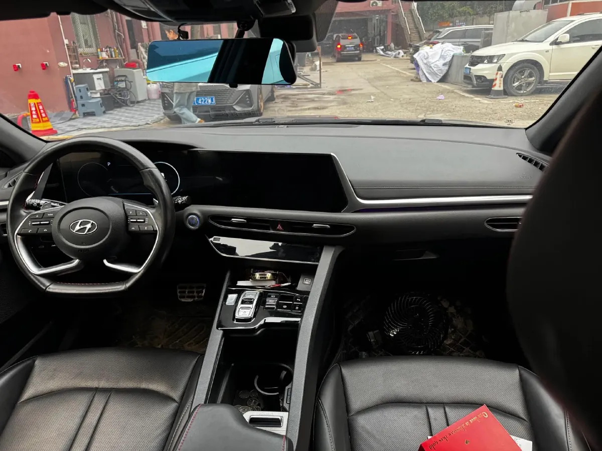 2022 Hyundai Sonata 1.5T 170HP L4 7DCT,autocango,china used car exporter,china ev exporter,chinese used car exporter,chinese used ev exporter