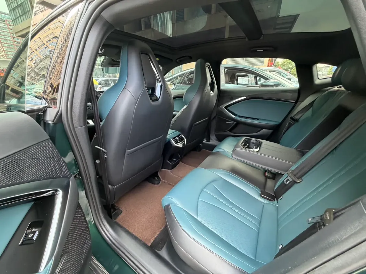 2023 MG 7 2.0T 261HP L4 9AT,autocango,china used car exporter,china ev exporter,chinese used car exporter,chinese used ev exporter