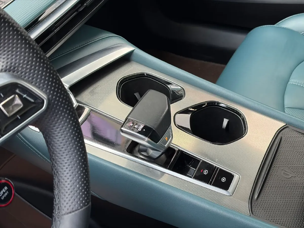 2023 MG 7 2.0T 261HP L4 9AT,autocango,china used car exporter,china ev exporter,chinese used car exporter,chinese used ev exporter