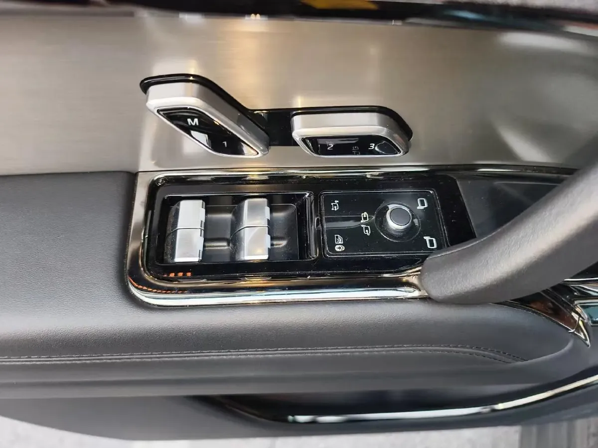 2023 Land Rover Range Rover Sport 3.0T 400HP L6 8AT,autocango,china used car exporter,china ev exporter,chinese used car exporter,chinese used ev exporter