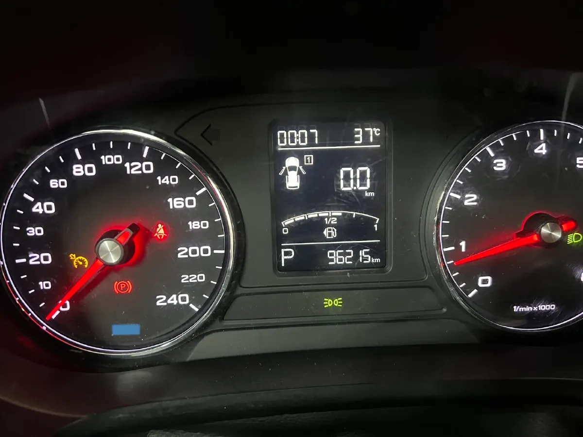 2019 MG HS 1.5T 169HP L4 7DCT,autocango,china used car exporter,china ev exporter,chinese used car exporter,chinese used ev exporter