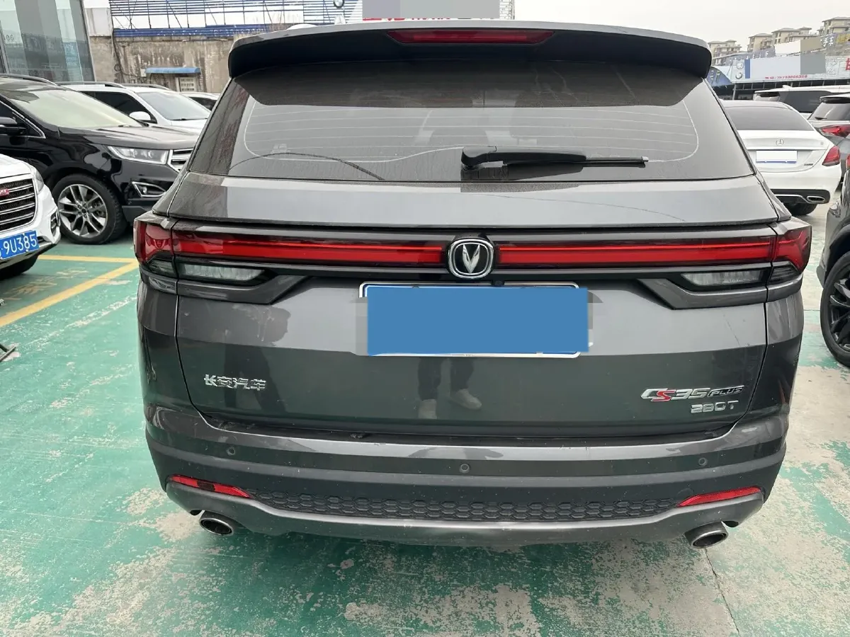 2021 ChangAn CS35 Plus 1.4T 160HP L4 7DCT,autocango,china used car exporter,china ev exporter,chinese used car exporter,chinese used ev exporter
