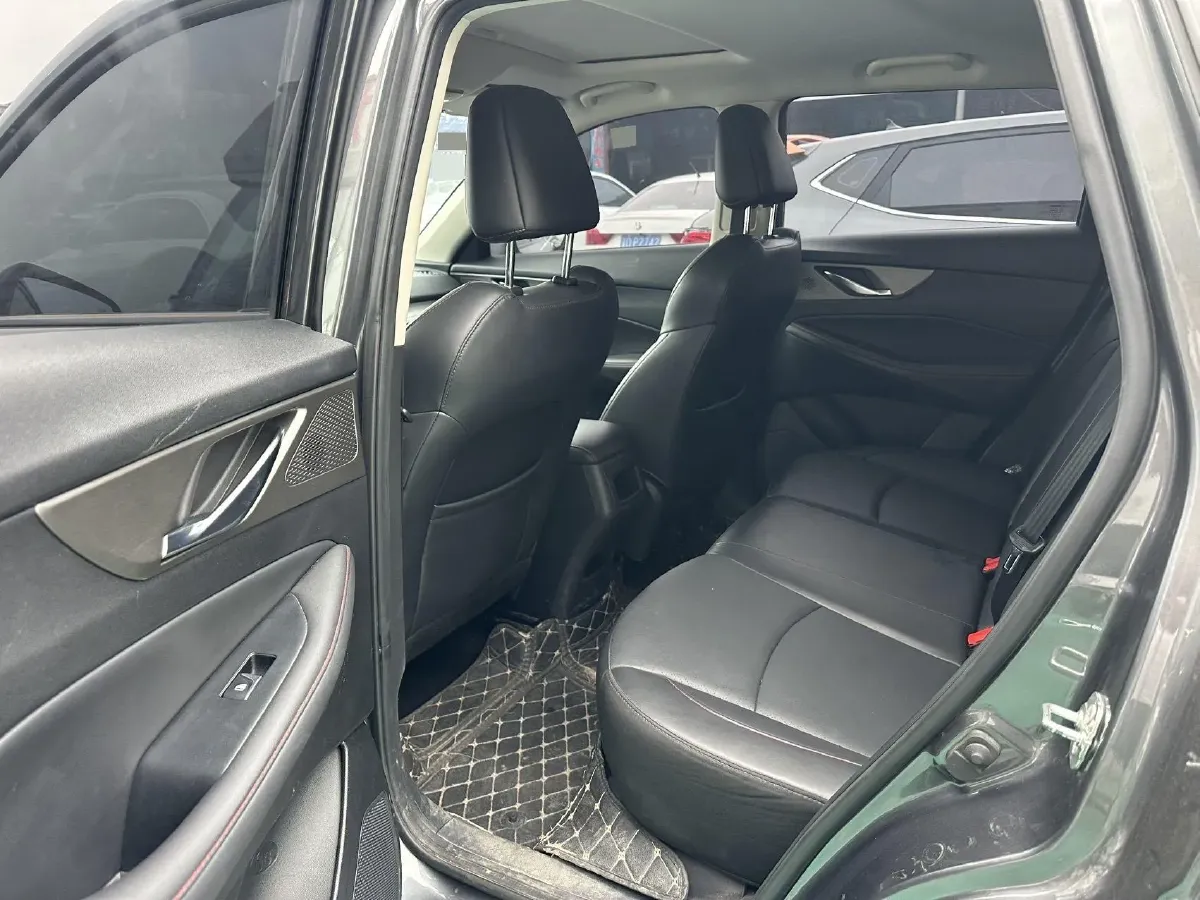 2021 ChangAn CS35 Plus 1.4T 160HP L4 7DCT,autocango,china used car exporter,china ev exporter,chinese used car exporter,chinese used ev exporter