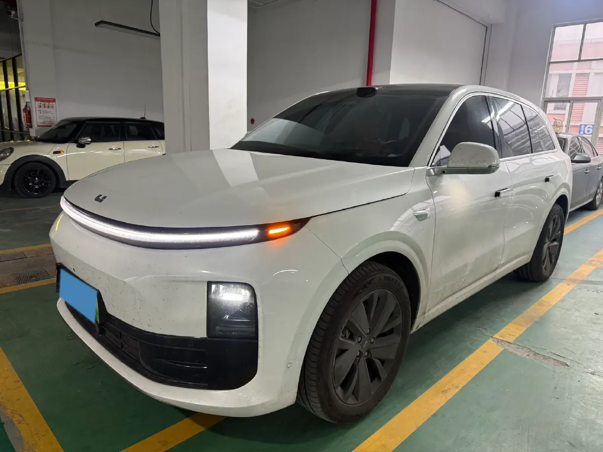 2025 Li L6 Range Extended 154HP L4 REEV,autocango,china used car exporter,china ev exporter,chinese used car exporter,chinese used ev exporter