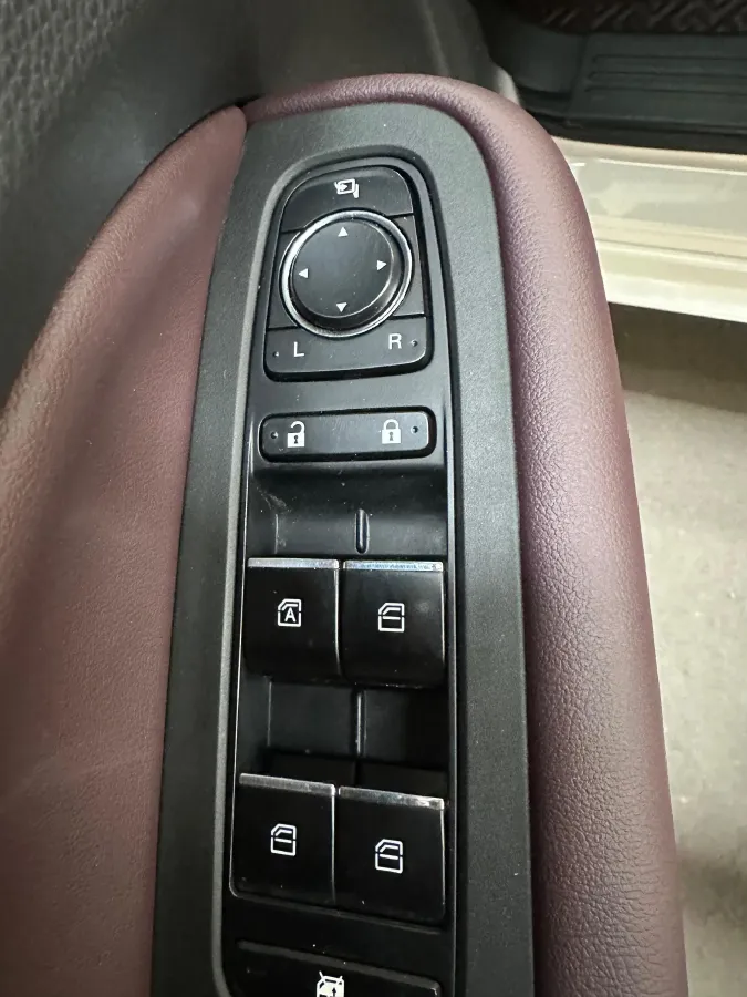 2021 GAC Trumpchi M6 1.5T 169HP L4 6AT,autocango,china used car exporter,china ev exporter,chinese used car exporter,chinese used ev exporter