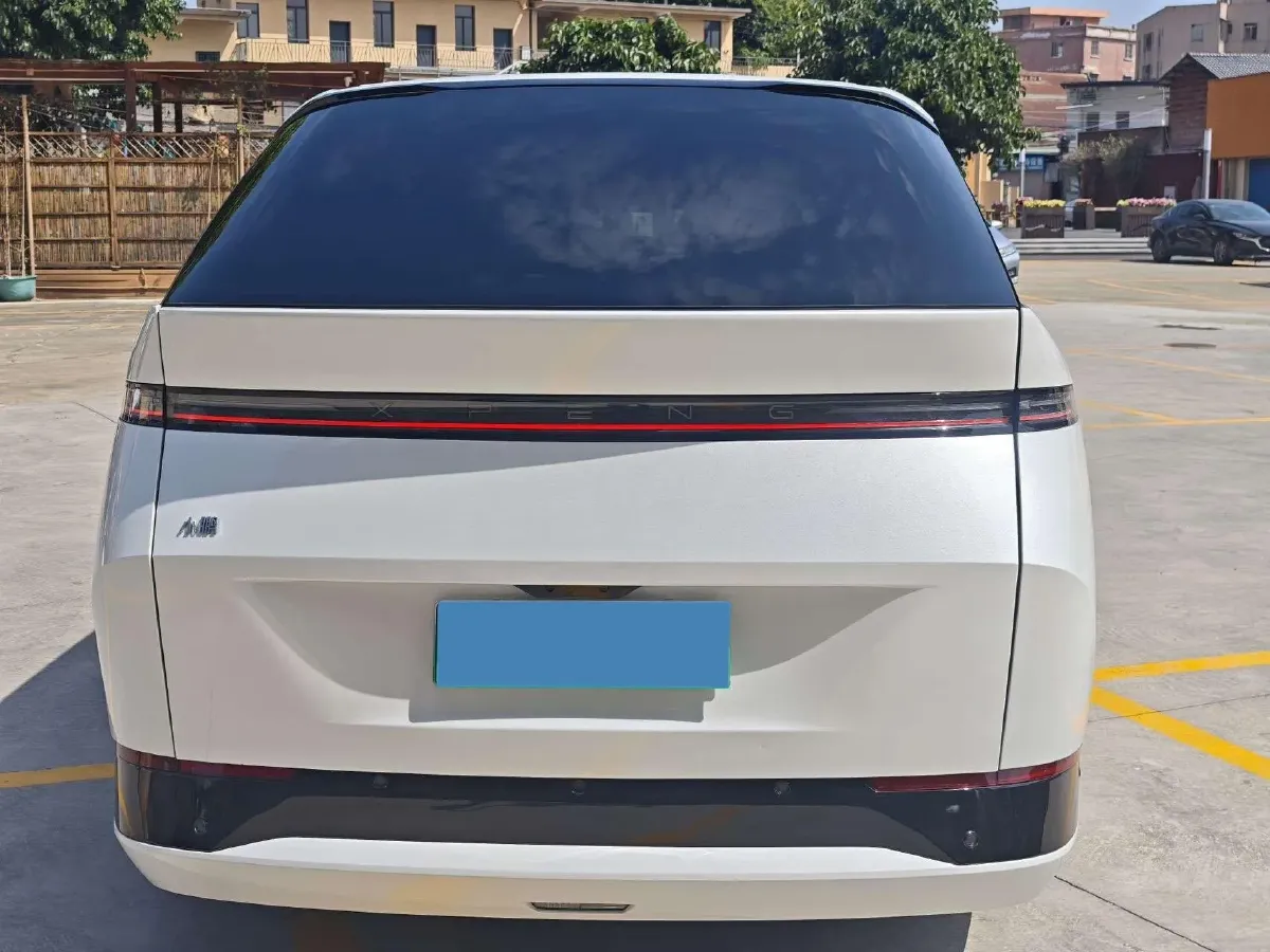2024 Xpeng X9 BEV 101.5KWH,autocango,china used car exporter,china ev exporter,chinese used car exporter,chinese used ev exporter