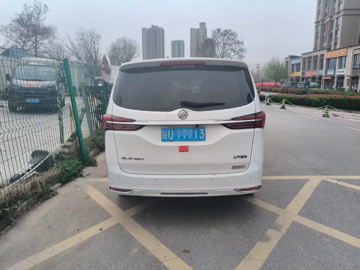 2021 Buick GL8 2.0T 237HP L4 9AT,autocango,china used car exporter,china ev exporter,chinese used car exporter,chinese used ev exporter
