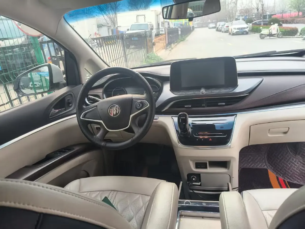 2021 Buick GL8 2.0T 237HP L4 9AT,autocango,china used car exporter,china ev exporter,chinese used car exporter,chinese used ev exporter