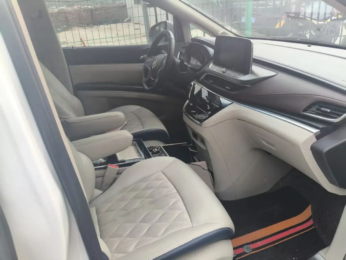 2021 Buick GL8 2.0T 237HP L4 9AT,autocango,china used car exporter,china ev exporter,chinese used car exporter,chinese used ev exporter