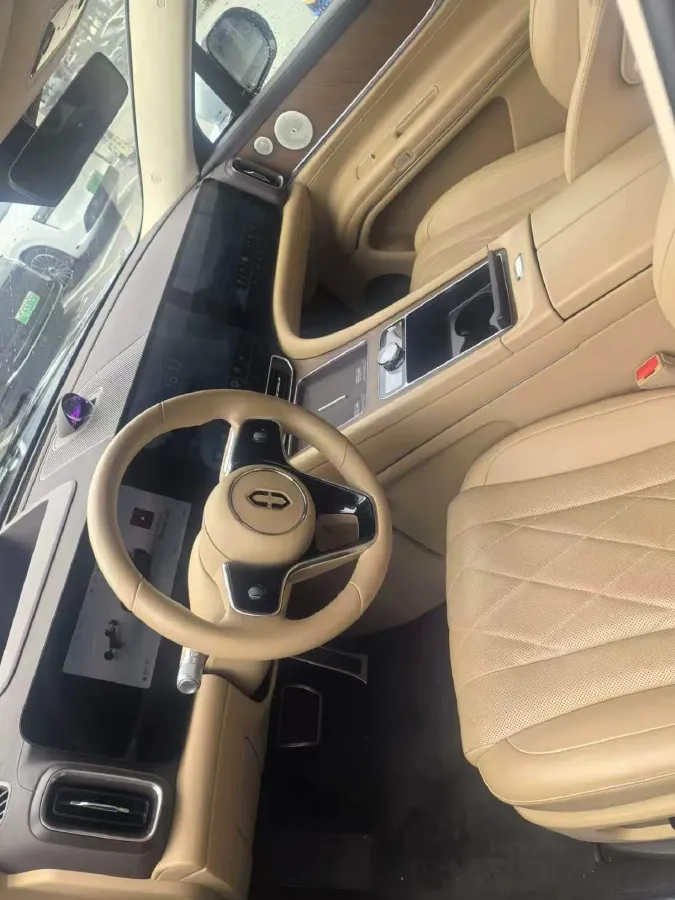 2024 AITO AITO M9 1.5T 152HP L4 REEV 42KWH,autocango,china used car exporter,china ev exporter,chinese used car exporter,chinese used ev exporter