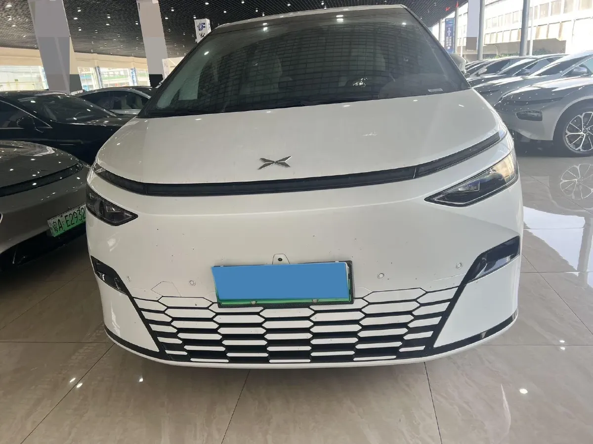 2024 Xpeng X9 BEV 101.5KWH,autocango,china used car exporter,china ev exporter,chinese used car exporter,chinese used ev exporter