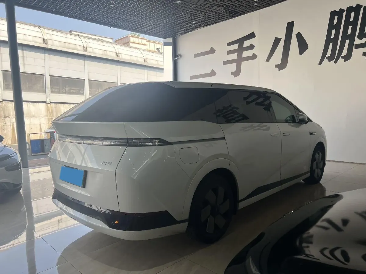 2024 Xpeng X9 BEV 101.5KWH,autocango,china used car exporter,china ev exporter,chinese used car exporter,chinese used ev exporter