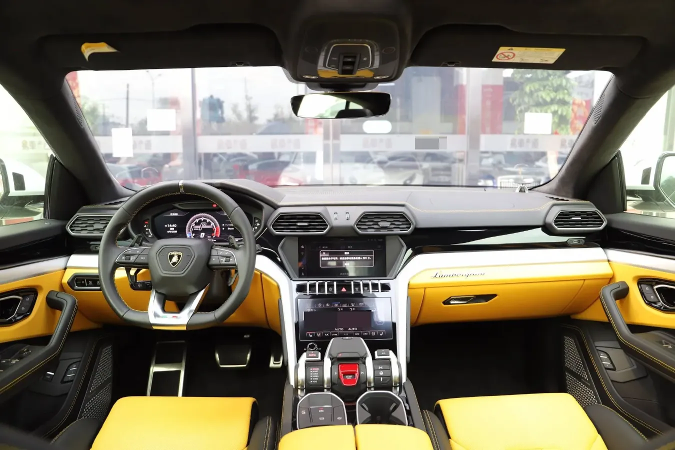 2021 Lamborghini Urus 4.0T 641HP V8 8AT,autocango,china used car exporter,china ev exporter,chinese used car exporter,chinese used ev exporter