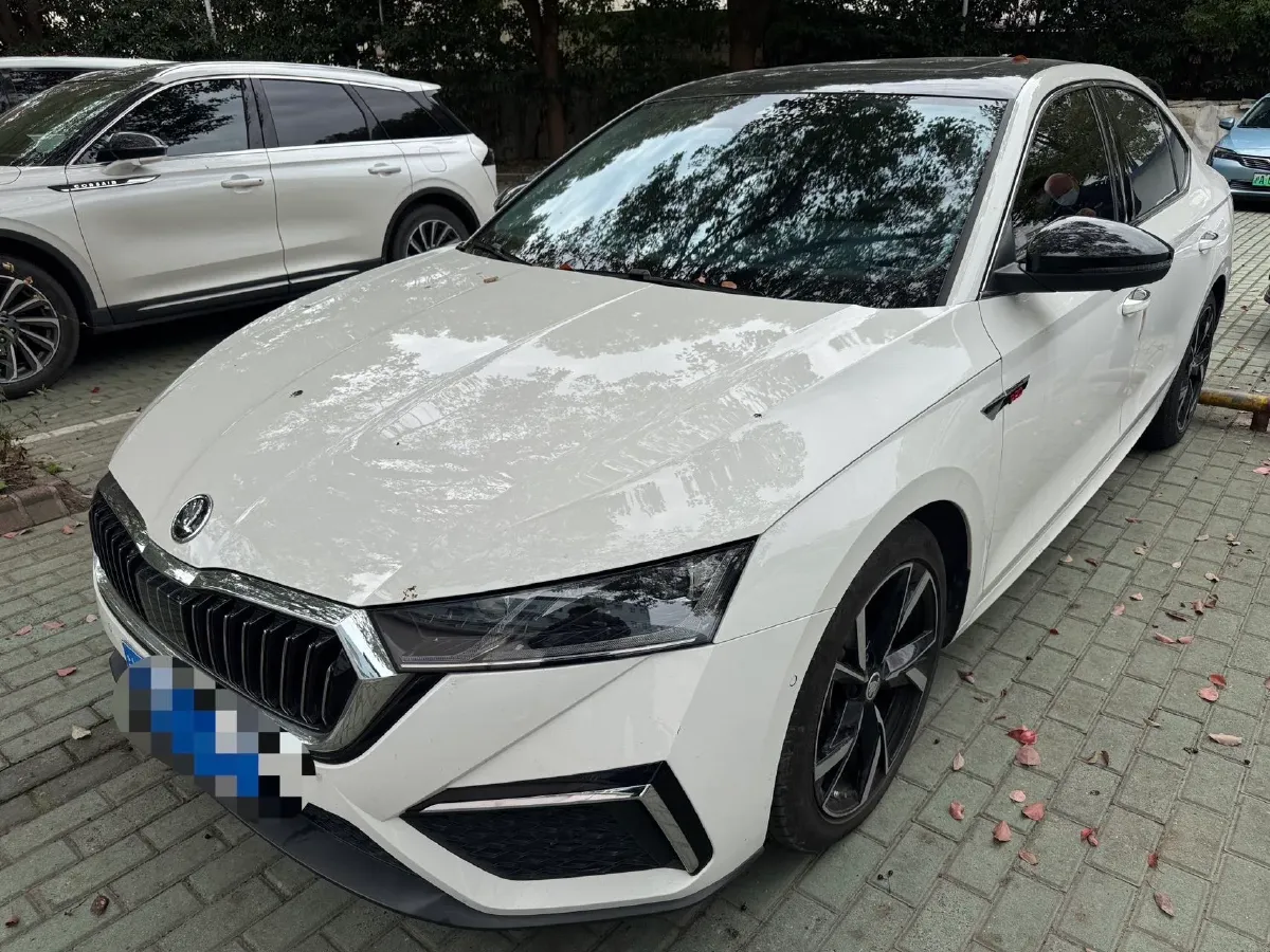 2021 Skoda Octavia 1.4T 150HP L4 7DCT,autocango,china used car exporter,china ev exporter,chinese used car exporter,chinese used ev exporter