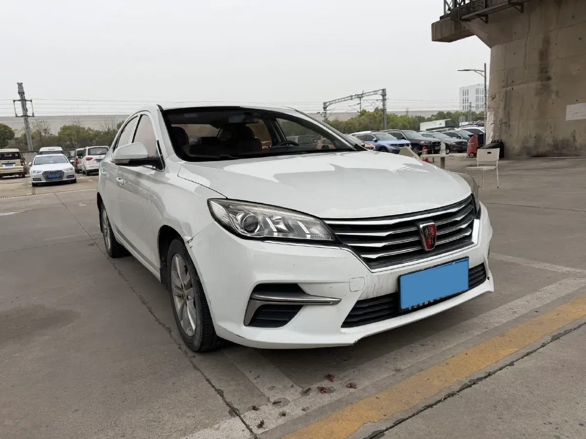 2018 Roewe 360 1.5L 116HP L4 5MT,autocango,china used car exporter,china ev exporter,chinese used car exporter,chinese used ev exporter