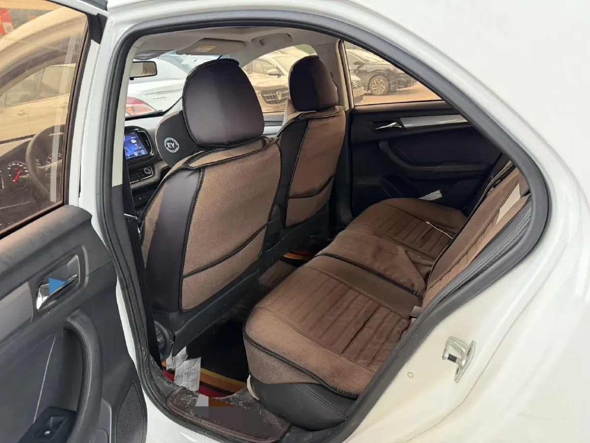 2018 Roewe 360 1.5L 116HP L4 5MT,autocango,china used car exporter,china ev exporter,chinese used car exporter,chinese used ev exporter