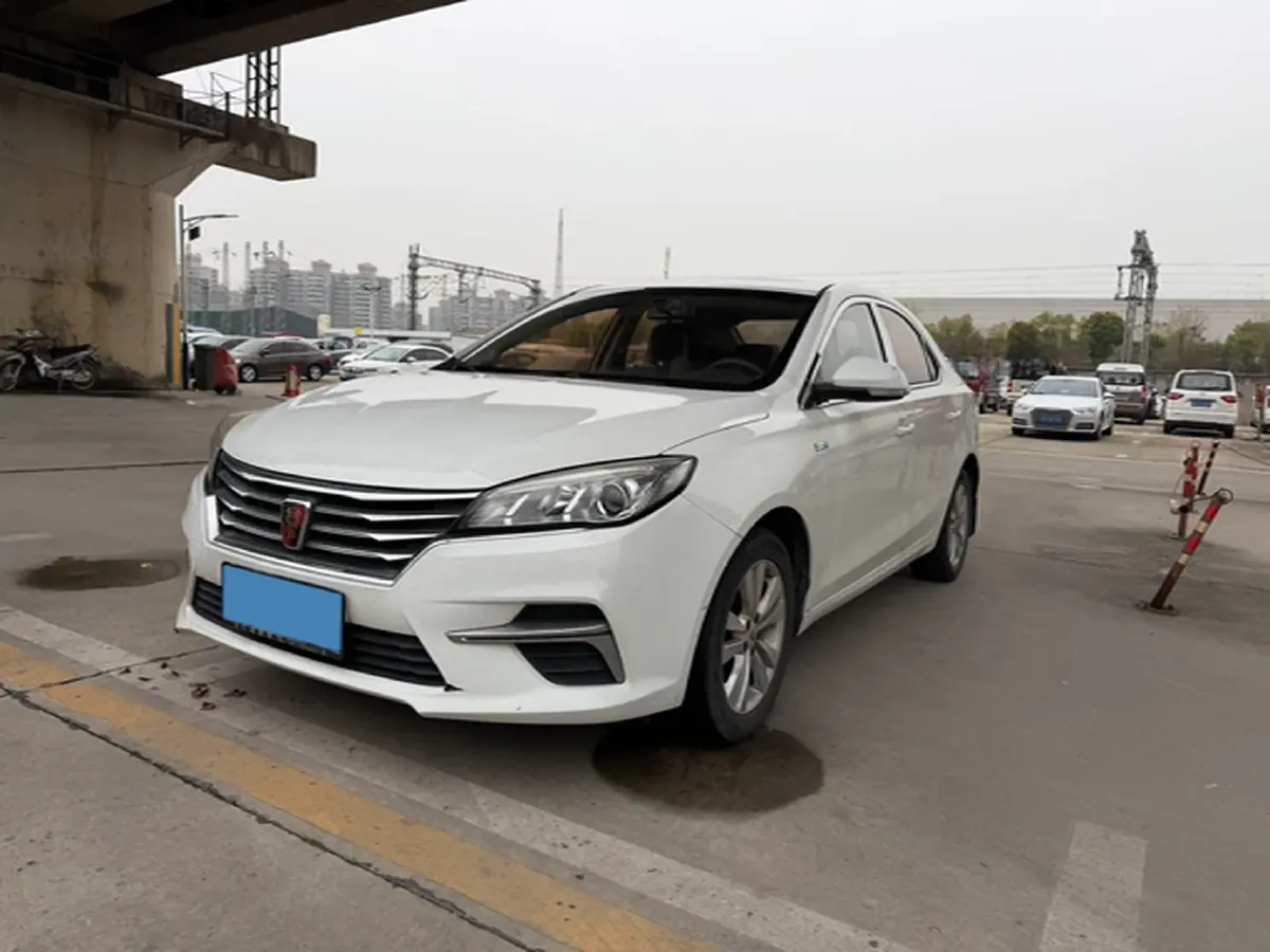 2018 Roewe 360 1.5L 116HP L4 5MT,autocango,china used car exporter,china ev exporter,chinese used car exporter,chinese used ev exporter