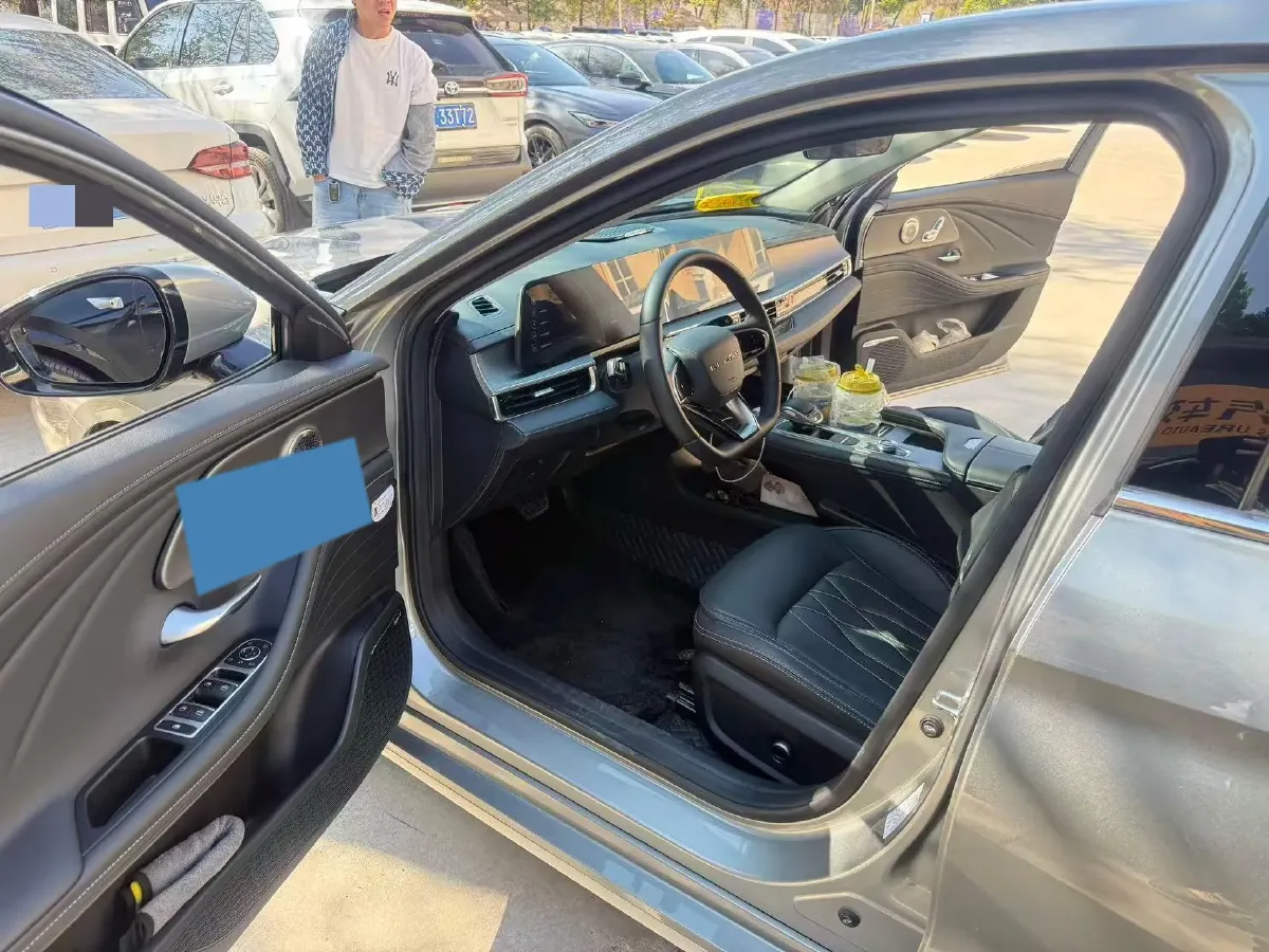 2025 Chery Arrizo 8 1.6T 197HP L4 7DCT,autocango,china used car exporter,china ev exporter,chinese used car exporter,chinese used ev exporter