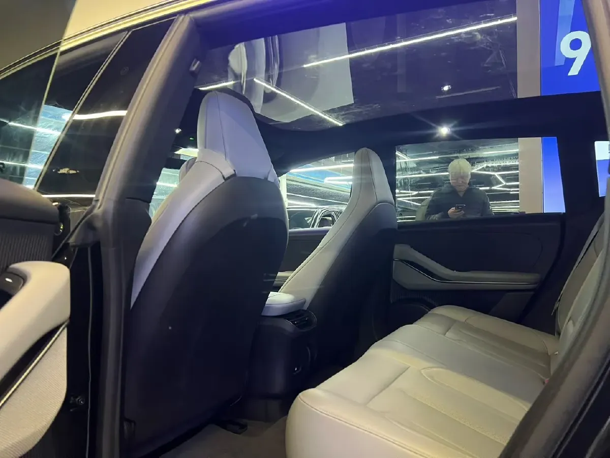 2024 NIO ET5T BEV 75KWH,autocango,china used car exporter,china ev exporter,chinese used car exporter,chinese used ev exporter