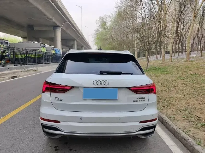 2022 Audi Q3 1.4T 150HP L4 7DCT,autocango,china used car exporter,china ev exporter,chinese used car exporter,chinese used ev exporter