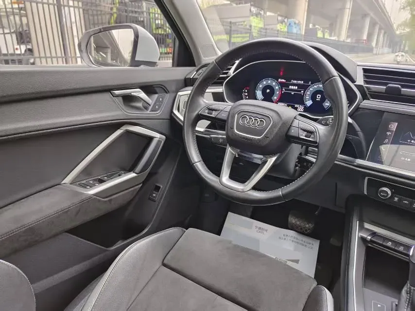 2022 Audi Q3 1.4T 150HP L4 7DCT,autocango,china used car exporter,china ev exporter,chinese used car exporter,chinese used ev exporter