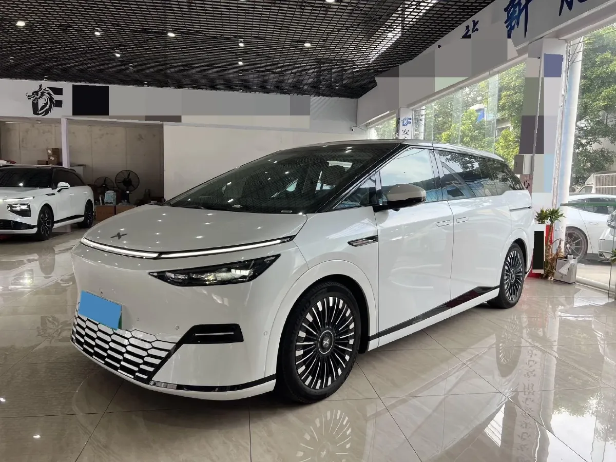 2025 Xpeng X9 BEV,autocango,china used car exporter,china ev exporter,chinese used car exporter,chinese used ev exporter