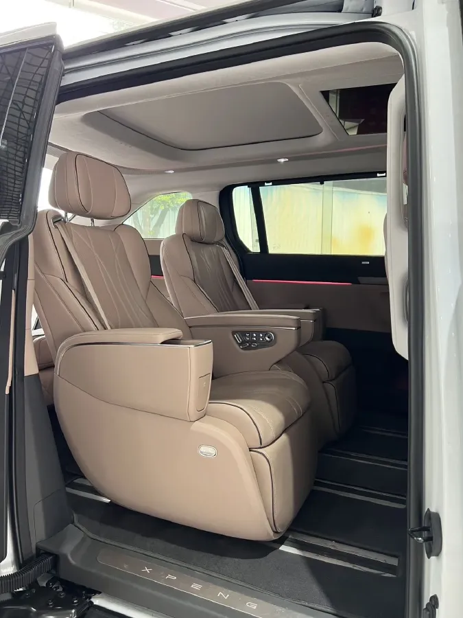 2025 Xpeng X9 BEV,autocango,china used car exporter,china ev exporter,chinese used car exporter,chinese used ev exporter