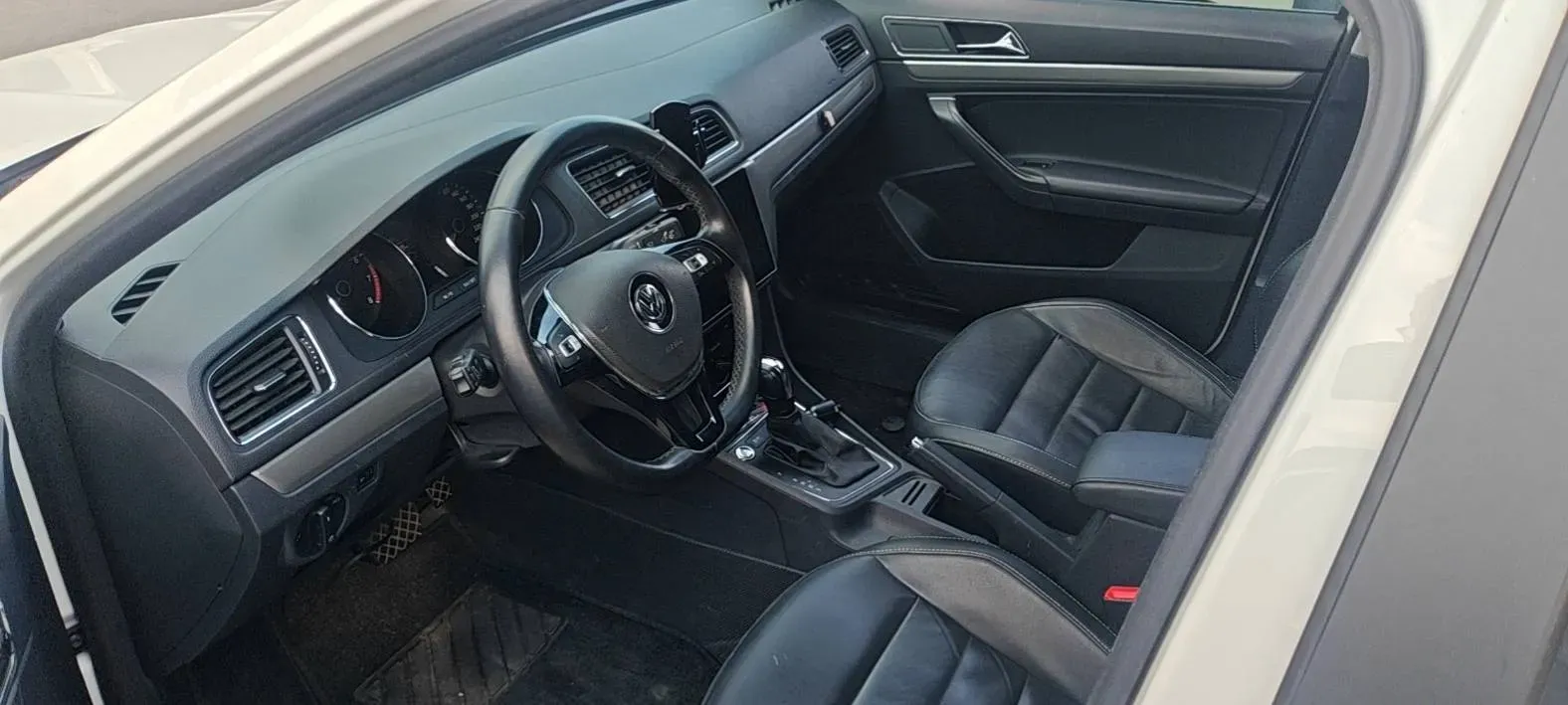 2017 Buick Excelle 1.5L 114HP L4 6AT,autocango,china used car exporter,china ev exporter,chinese used car exporter,chinese used ev exporter