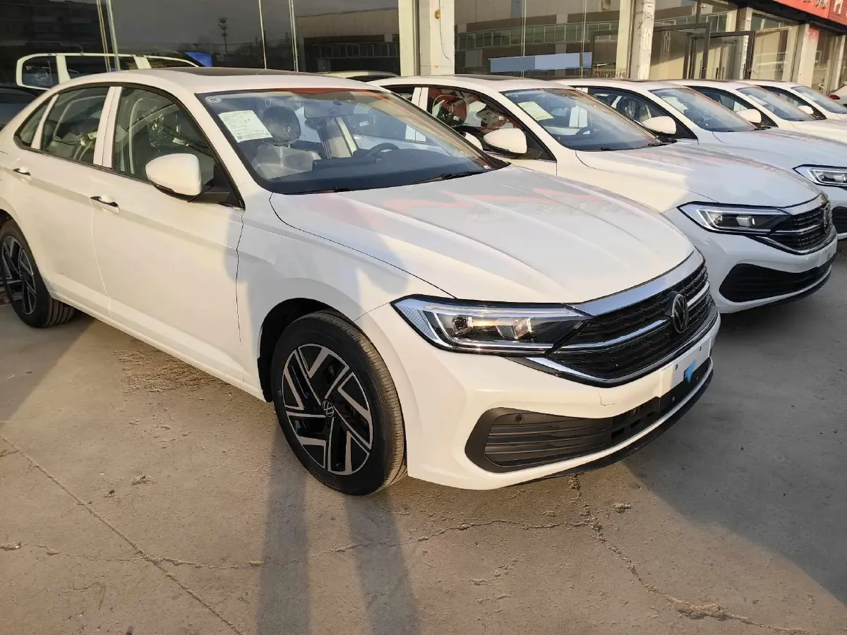 2025 Volkswagen Sagitar 1.5T 160HP L4 7DCT,autocango,china used car exporter,china ev exporter,chinese used car exporter,chinese used ev exporter