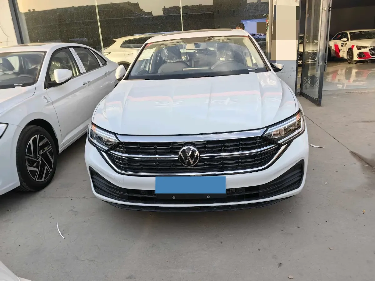 2025 Volkswagen Sagitar 1.5T 160HP L4 7DCT,autocango,china used car exporter,china ev exporter,chinese used car exporter,chinese used ev exporter